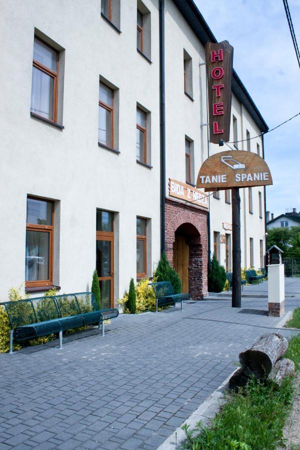 Hotel Bida Z Nedza Ozarow Mazowiecki Extérieur photo
