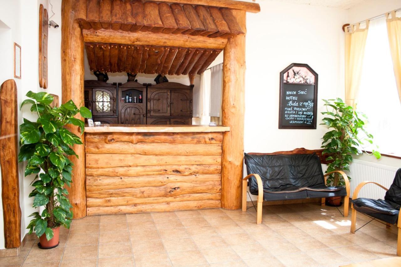 Hotel Bida Z Nedza Ozarow Mazowiecki Extérieur photo